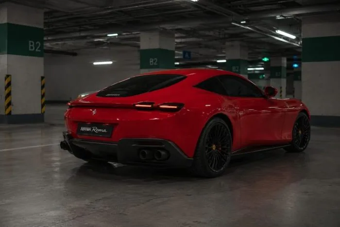 Ferrari Roma — zdjęcie 4